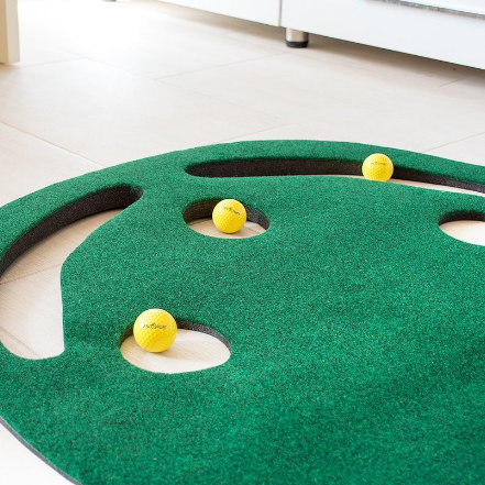 Par 3 Putting Green | Portable Home Putting Mat - TheGolfersPick